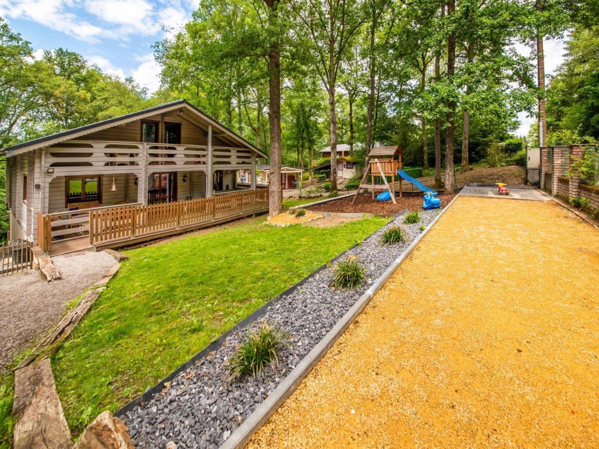 Holiday home Spacious With Sauna And Bubble Bath